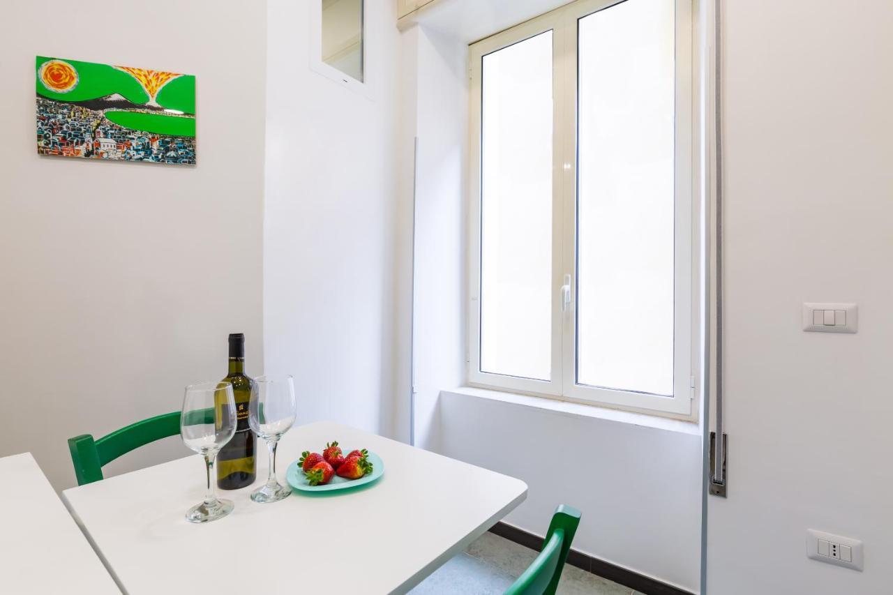 Gelso Complex Studios And Flat By Napoliapartments Eksteriør billede