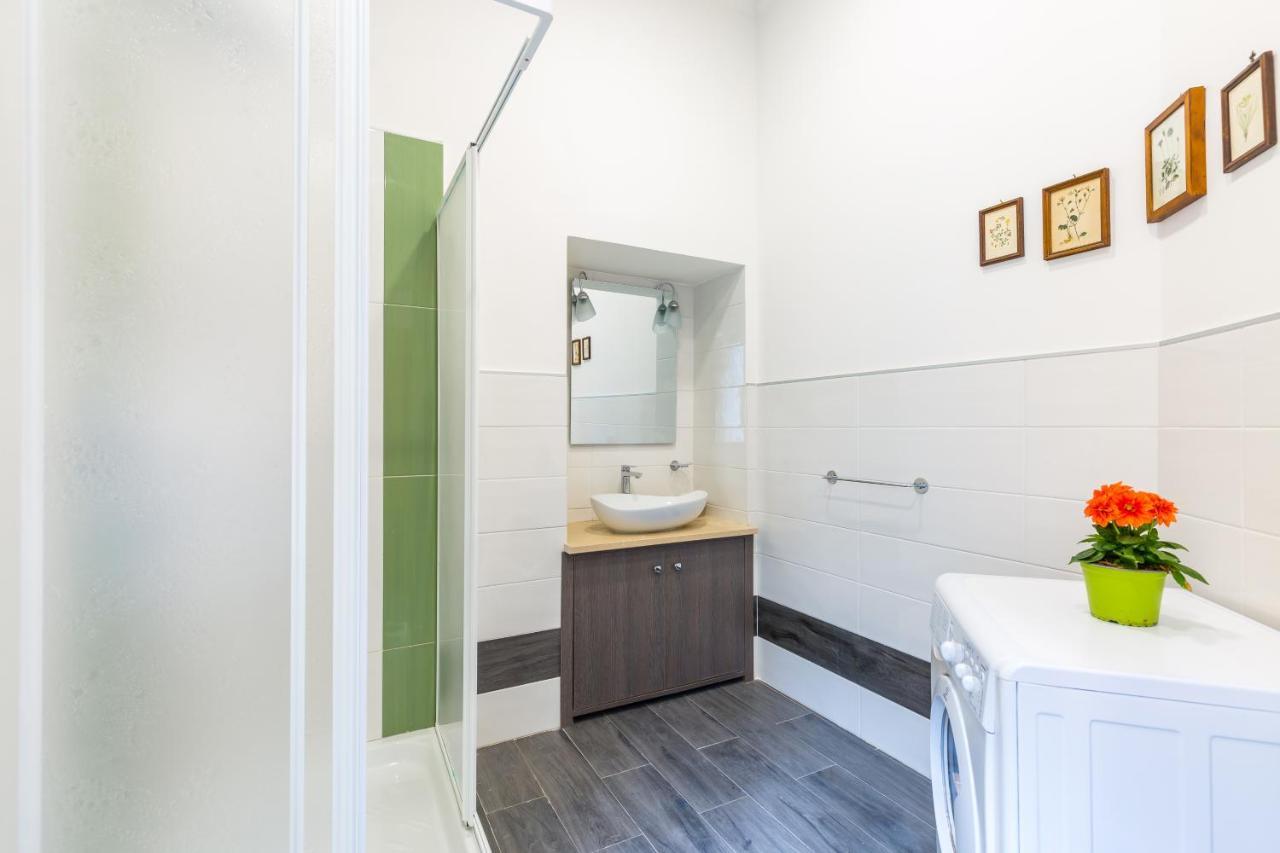 Gelso Complex Studios And Flat By Napoliapartments Eksteriør billede