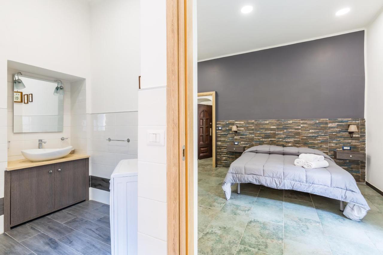 Gelso Complex Studios And Flat By Napoliapartments Eksteriør billede